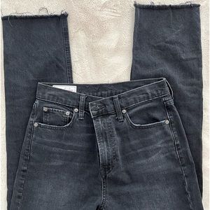 GAP Black Cheeky Straight High Rise 27"